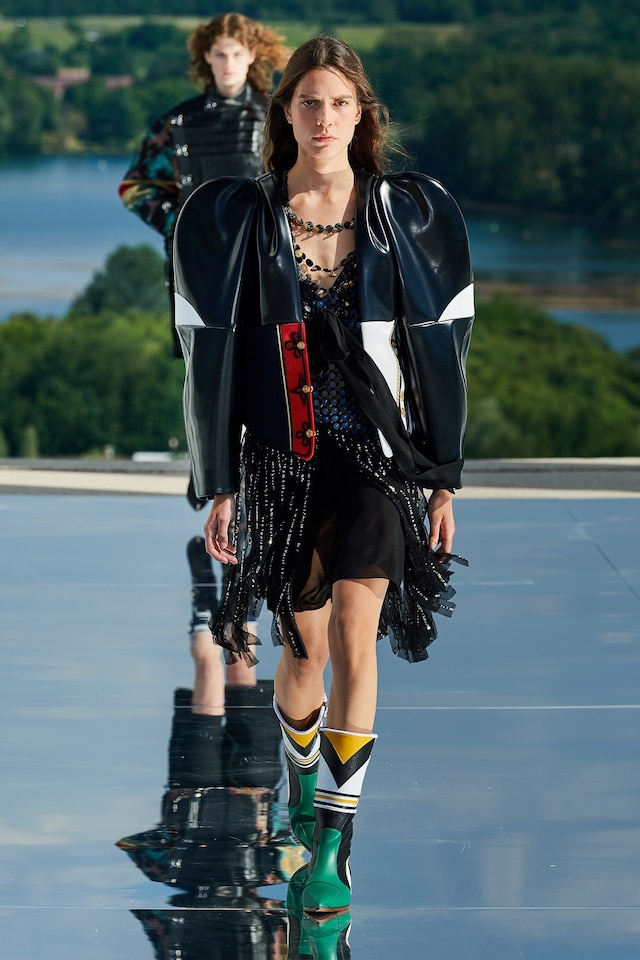 Louis Vuitton Cruise 2022 womenswear 27