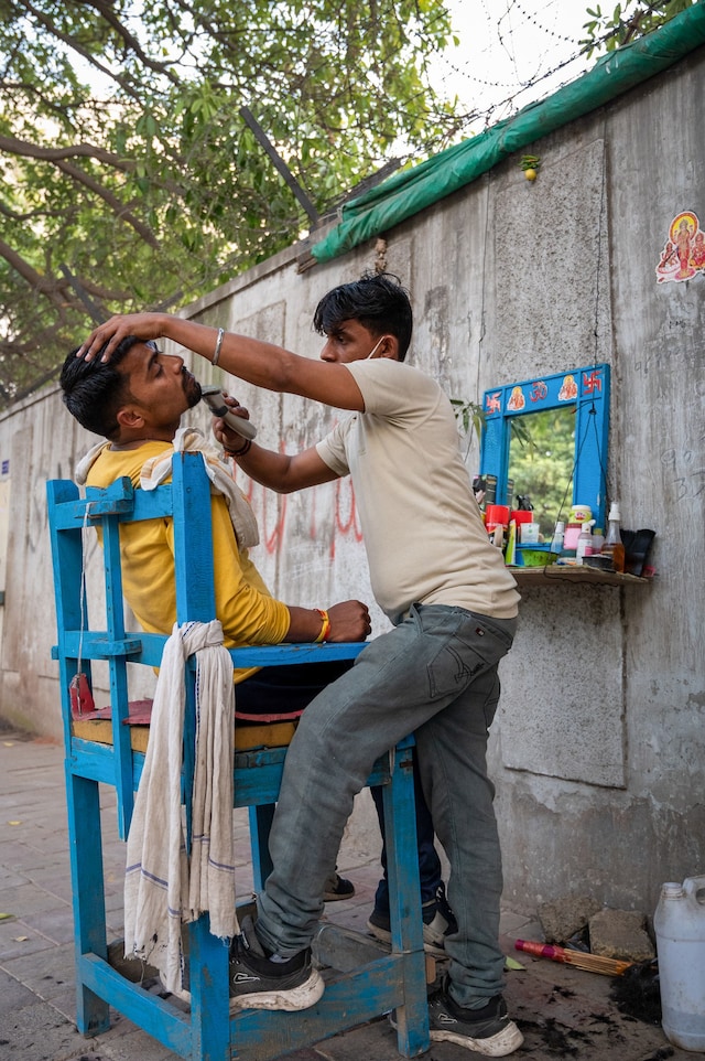 Yuvan Kumar, Indian Street Barbers (2021) 9