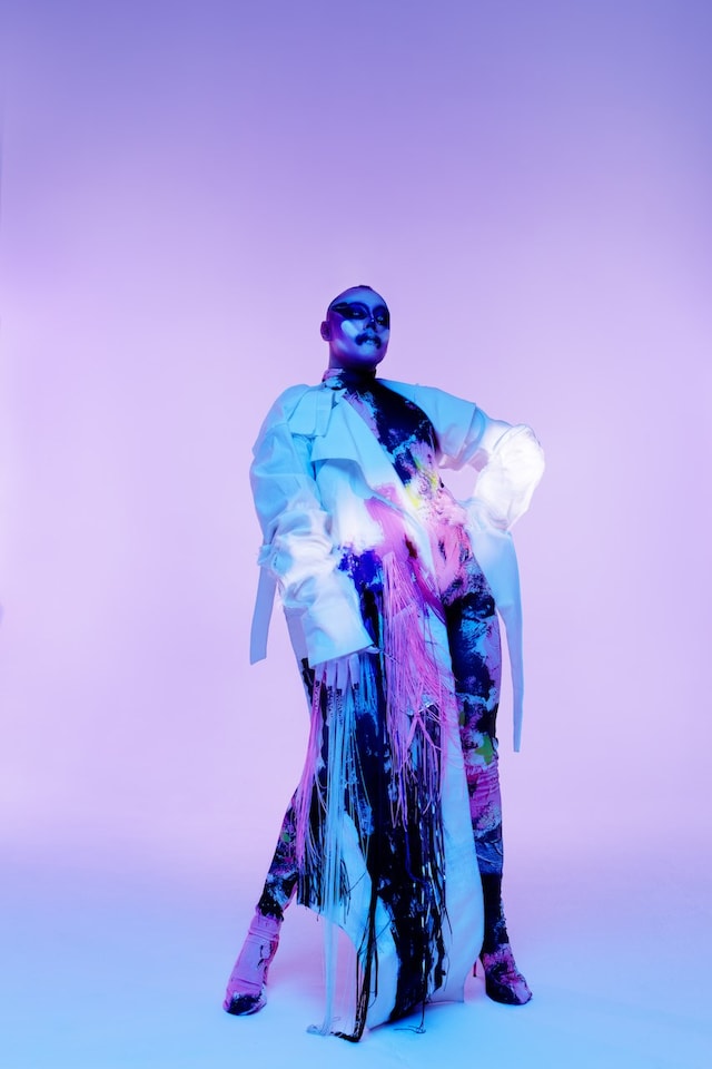 Russian drag queen Lorina Rey is breaking down boundaries 6