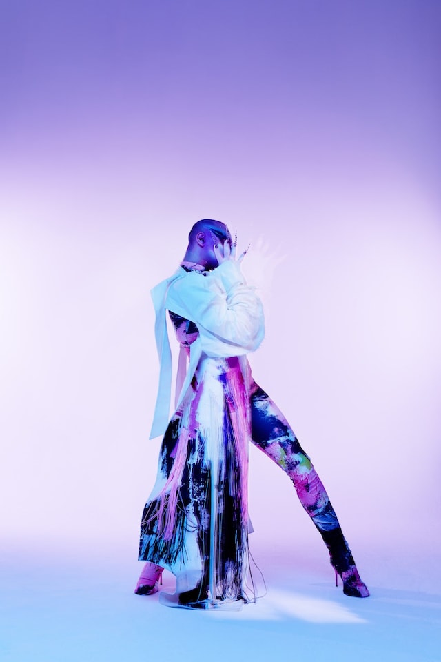 Russian drag queen Lorina Rey is breaking down boundaries 7