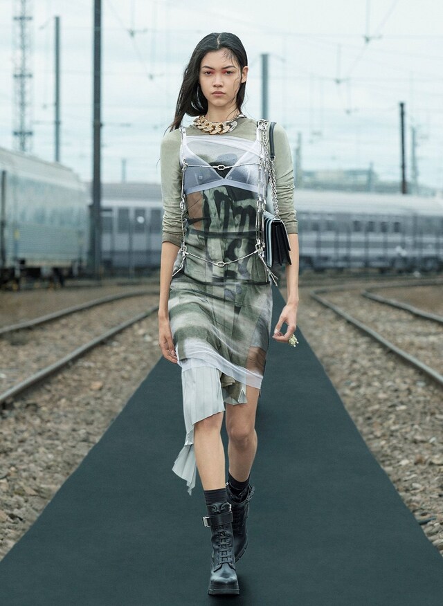 Givenchy Resort 2022 1
