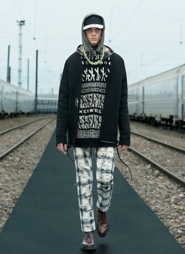 Givenchy Resort 2022 13
