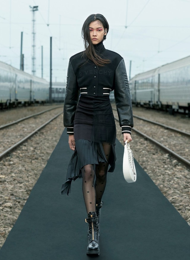 Givenchy Resort 2022 14