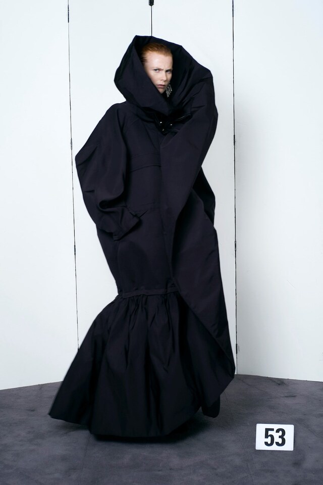 Balenciaga Haute Couture AW21 19