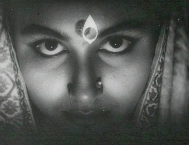 Devi, Satyajit Ray (1960)
