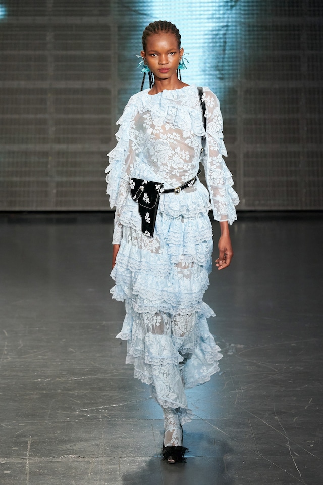 Yuhan Wang SS22 24