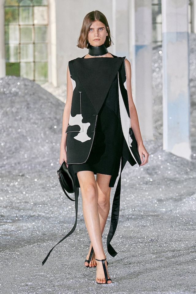 Burberry SS22 Womenswear 0