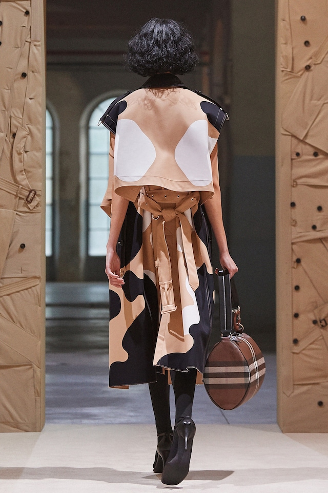 Burberry SS22 Womenswear 3