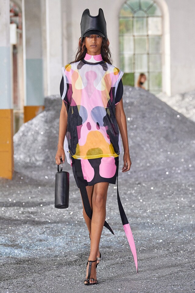 Burberry SS22 Womenswear 7