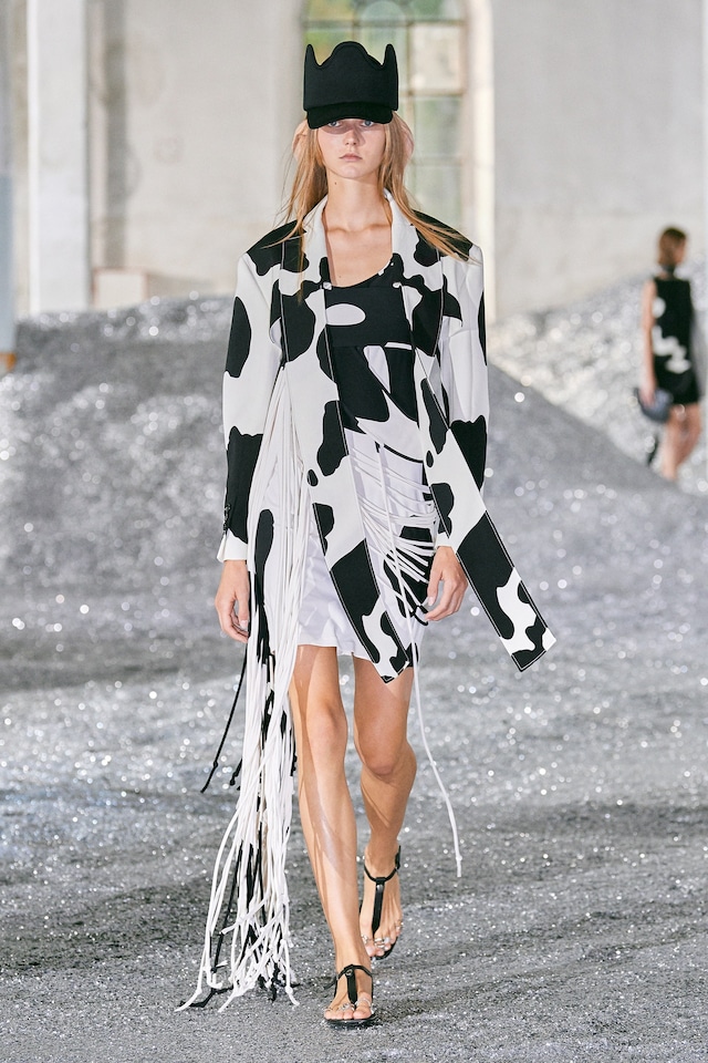 Burberry SS22 Womenswear 17
