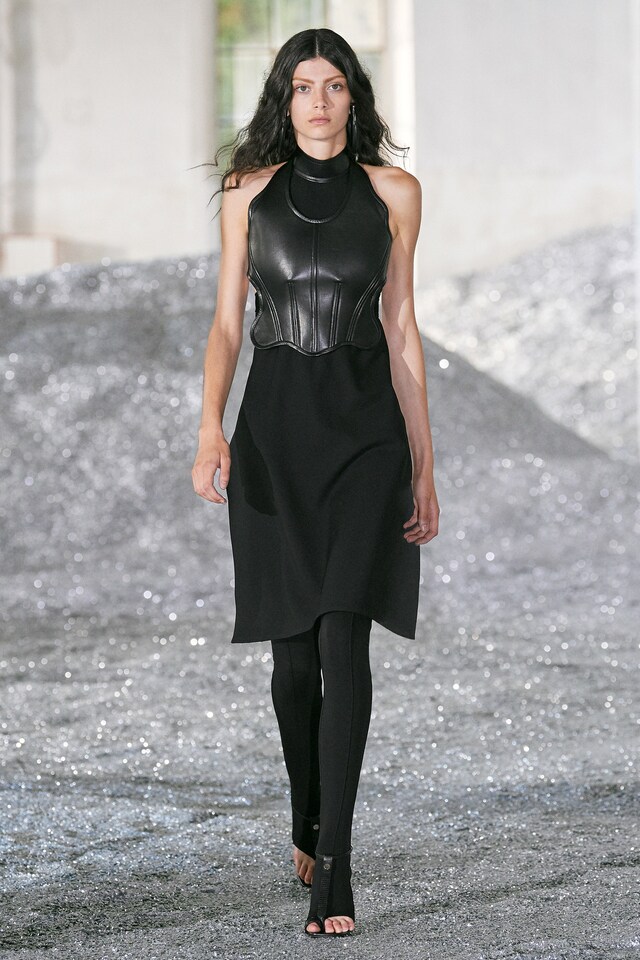 Burberry SS22 Womenswear 23