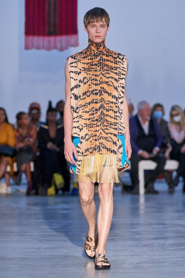 Kenneth Ize SS22 14