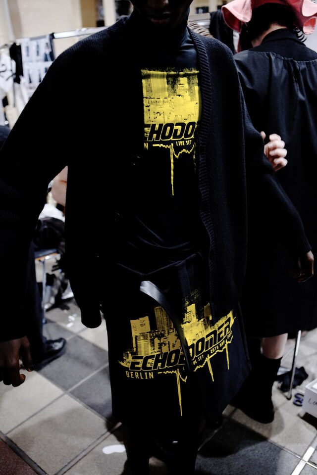 Raf Simons SS22 collection Paris Fashion Week 10