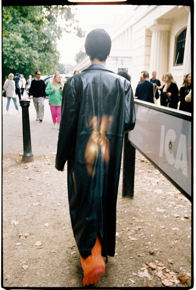 Yu Fujiwara London Fashion Week SS22 Street Style 5
