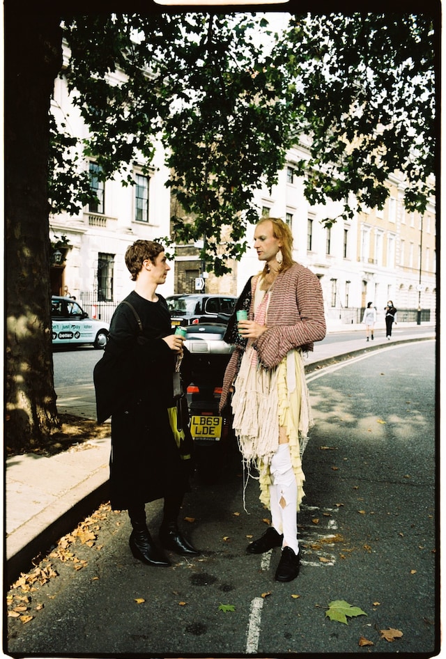 Yu Fujiwara London Fashion Week SS22 Street Style 19