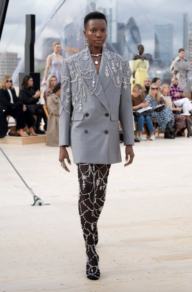 Alexander McQueen SS22 12