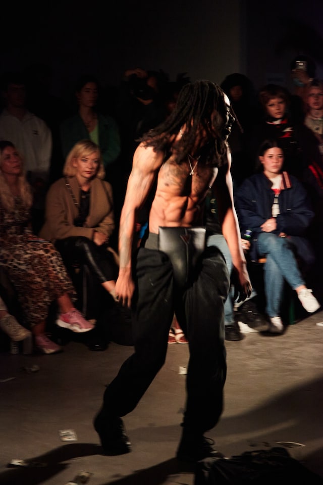 Dazed Live – What Went Down 9 8