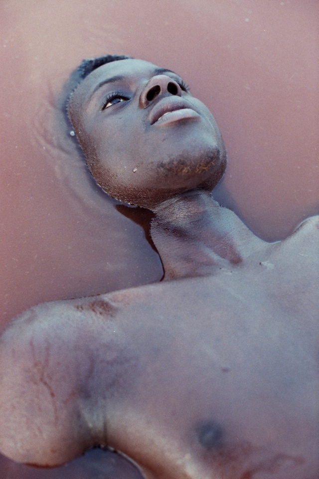 Denisse Ariana P&#233;rez, ongoing “Men in Water” series (2020) 17