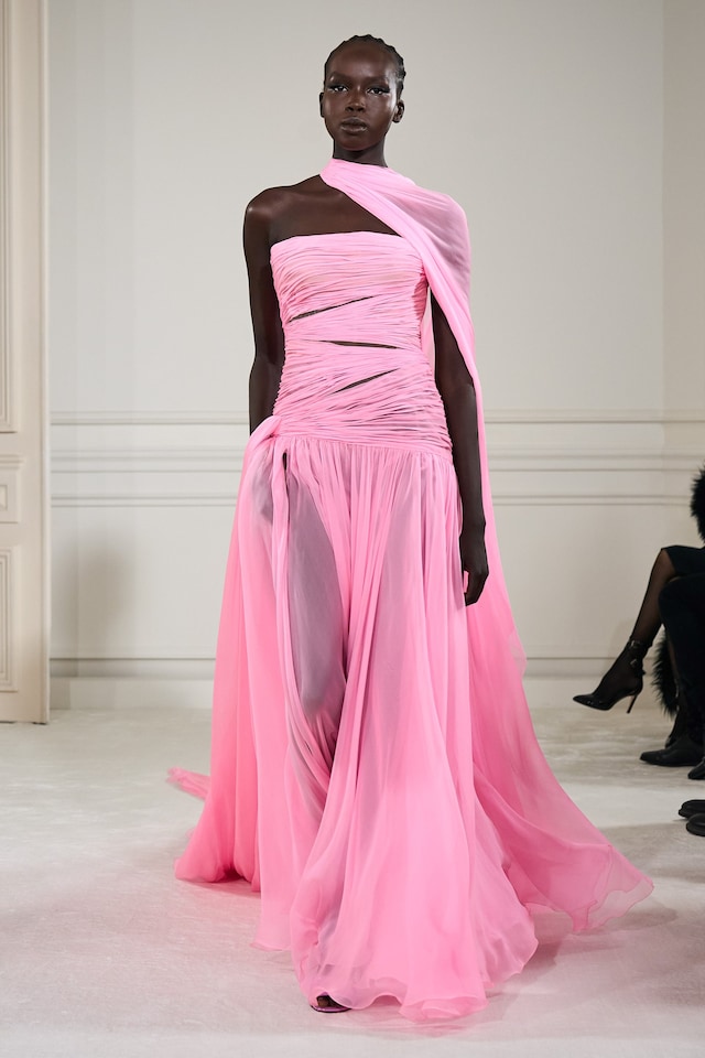 Valentino Spring Couture 2022 10