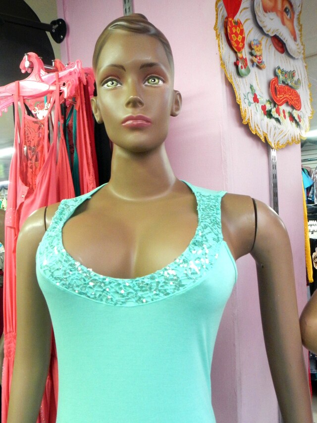 mannequis44 17