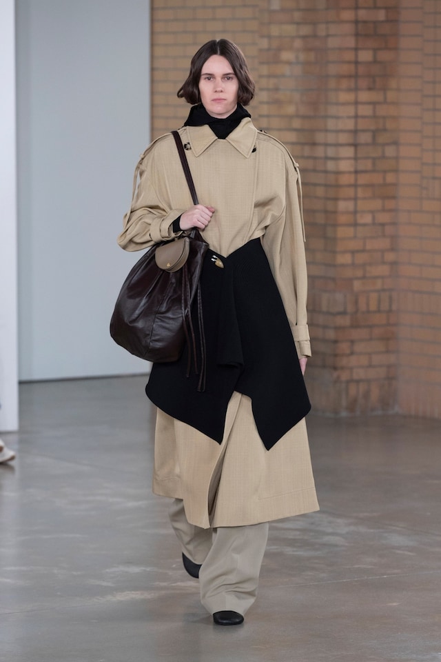 Proenza Schouler AW22, trench coat 18