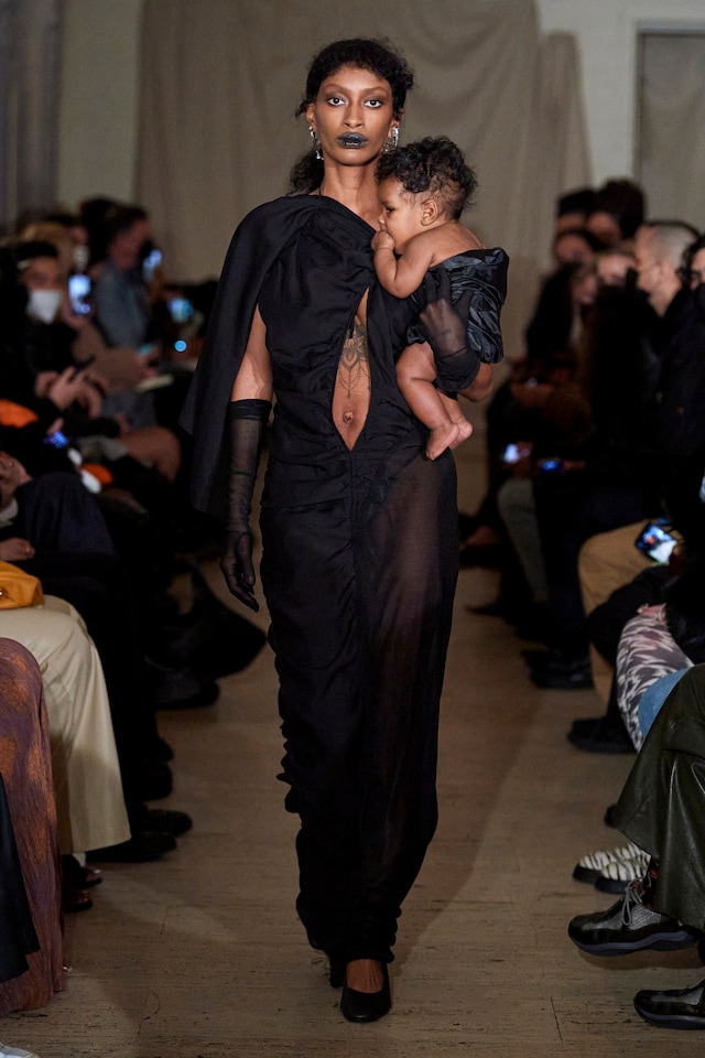 Elena Velez, AW22 model with baby 25