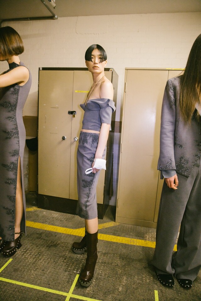 16Arlington AW22 14