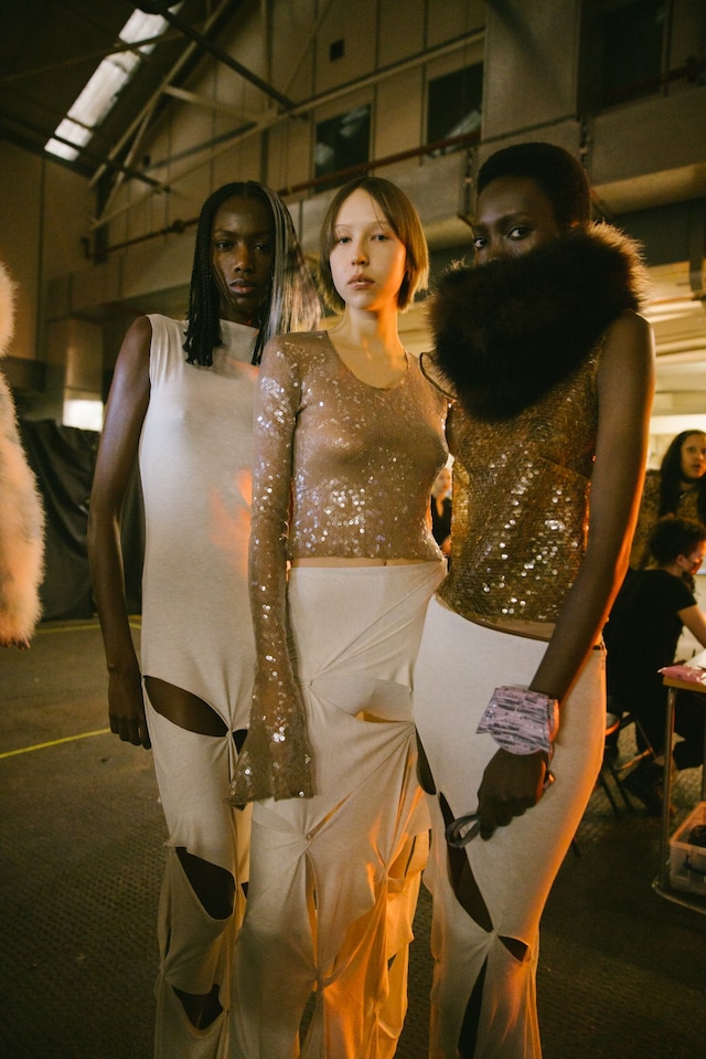 16Arlington AW22 18
