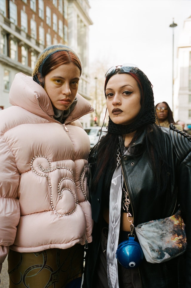 LFW AW22 street style 4