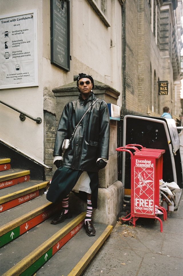 LFW AW22 street style 8
