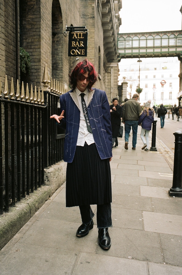 LFW AW22 street style 9