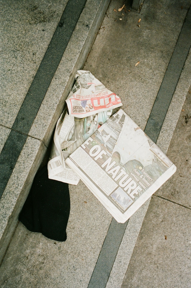 LFW AW22 street style 13