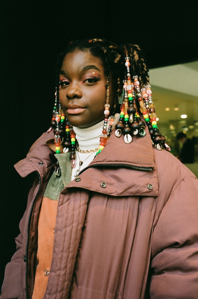 LFW AW22 street style 19