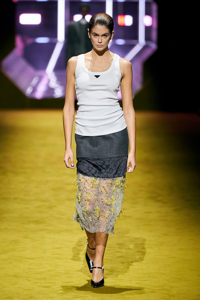 Prada AW22 womenswear, Kaia Gerber 14