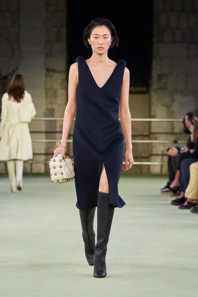 Bottega Veneta AW22 collection by Matthieu Blazy 3