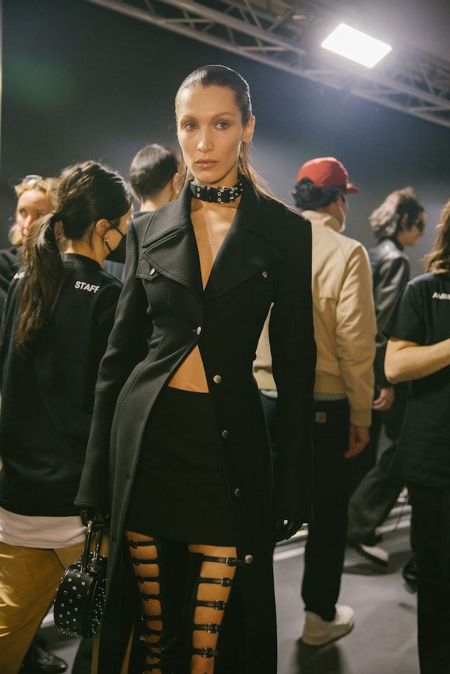 AMBUSH AW22, Bella Hadid 1