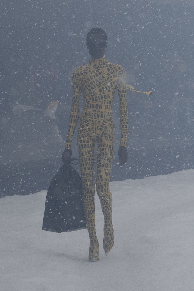 Balenciaga Paris Fashion Week AW22 collection 12