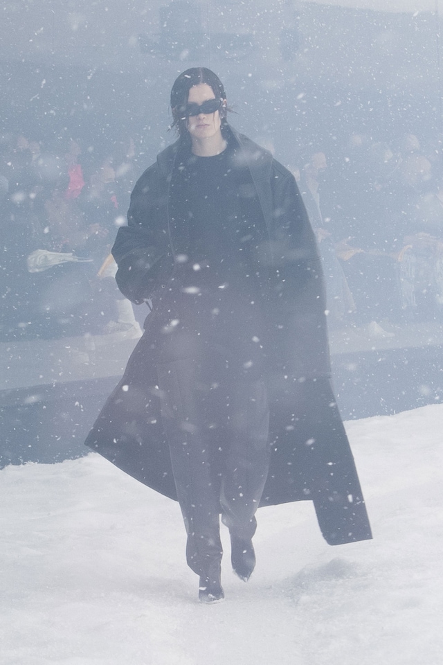 Balenciaga Paris Fashion Week AW22 collection 18