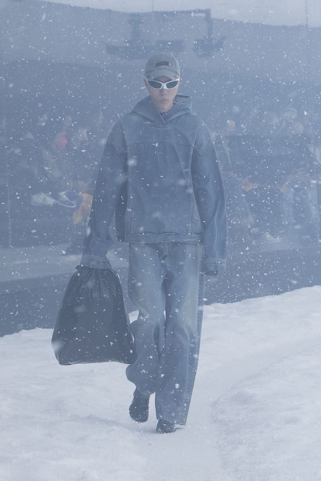 Balenciaga Paris Fashion Week AW22 collection 23