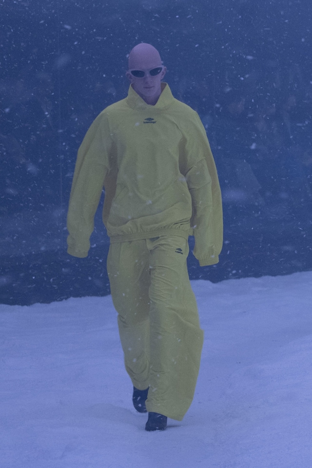Balenciaga Paris Fashion Week AW22 collection 28