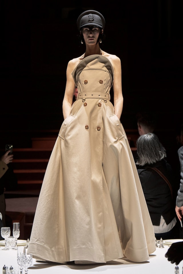 Burberry AW22 womenswear 64