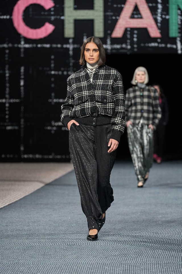 Chanel AW22 womenswear 51