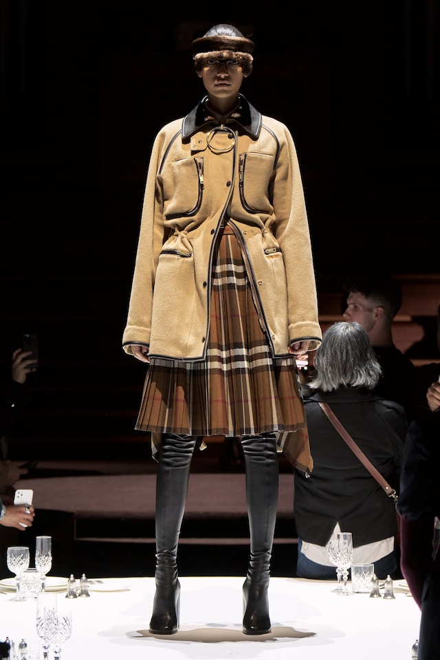 Burberry AW22 collection by Riccardo Tisci 2