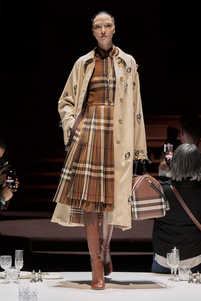 Burberry AW22 collection by Riccardo Tisci 6