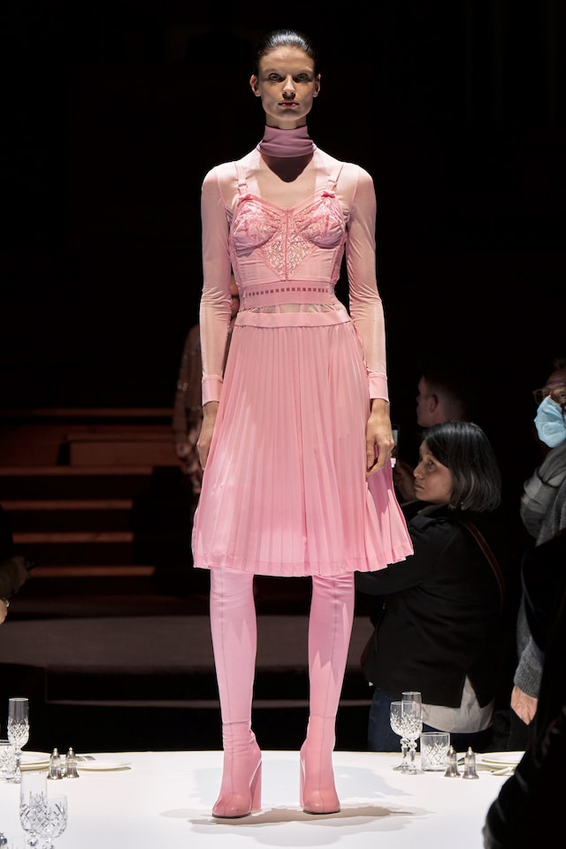 Burberry AW22 collection by Riccardo Tisci 7
