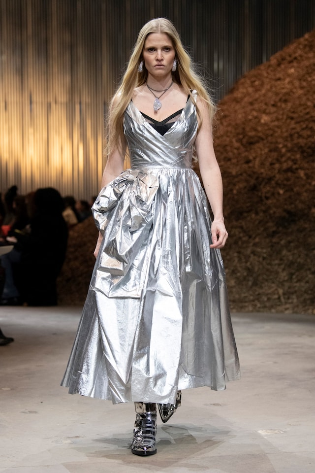 Alexander McQueen AW22 2