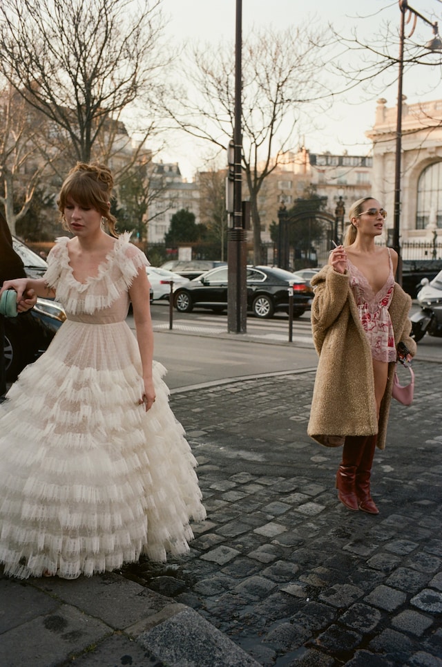 Paris Fashion Week AW22 street style 3