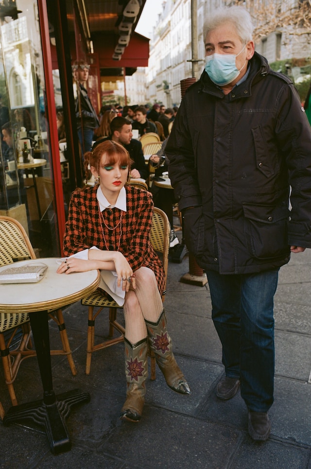 Paris Fashion Week AW22 street style 21