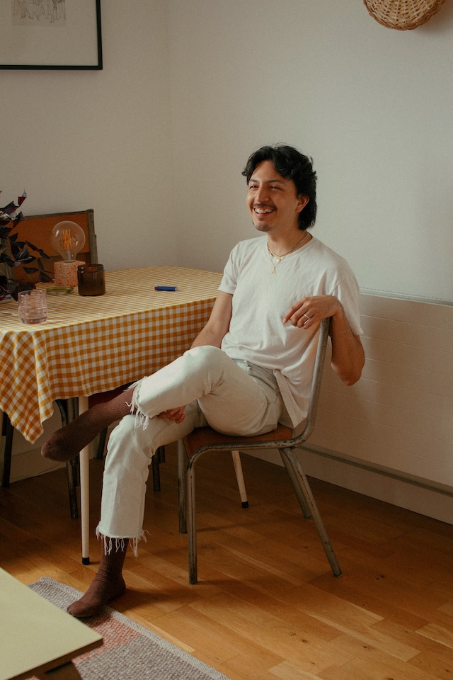 Paola Vivas, “Adriann Ramirez”, Espacio Latino (2022) 3