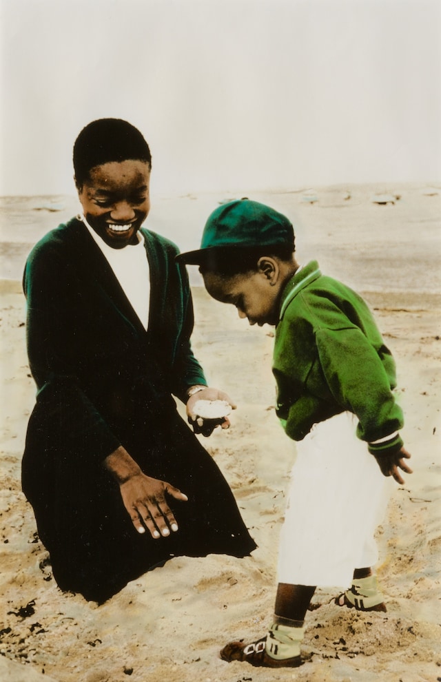 Ingrid Pollard, “Oceans Apart” (1989) 28